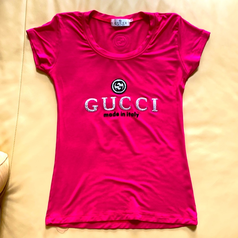 Gucci women’s t-shirt size M